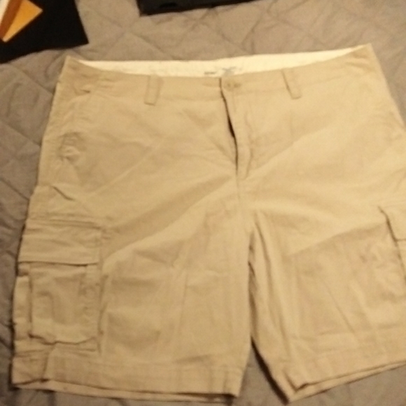 Other - Old Navy Beige Live Straight Cargo Shorts